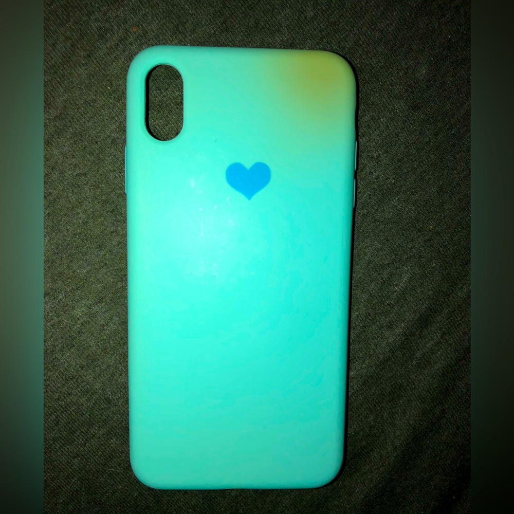 iPhone XS Max Teal w| Heart Phone